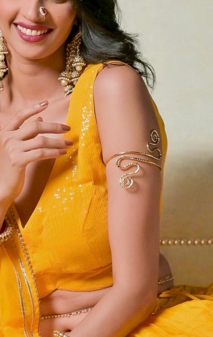 Aavarta Brass Armlet