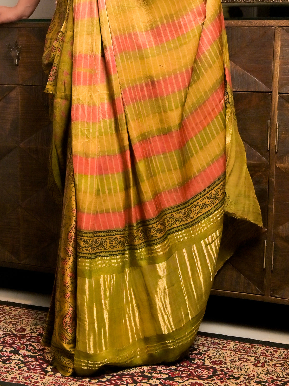Sunehri Bagh Saree